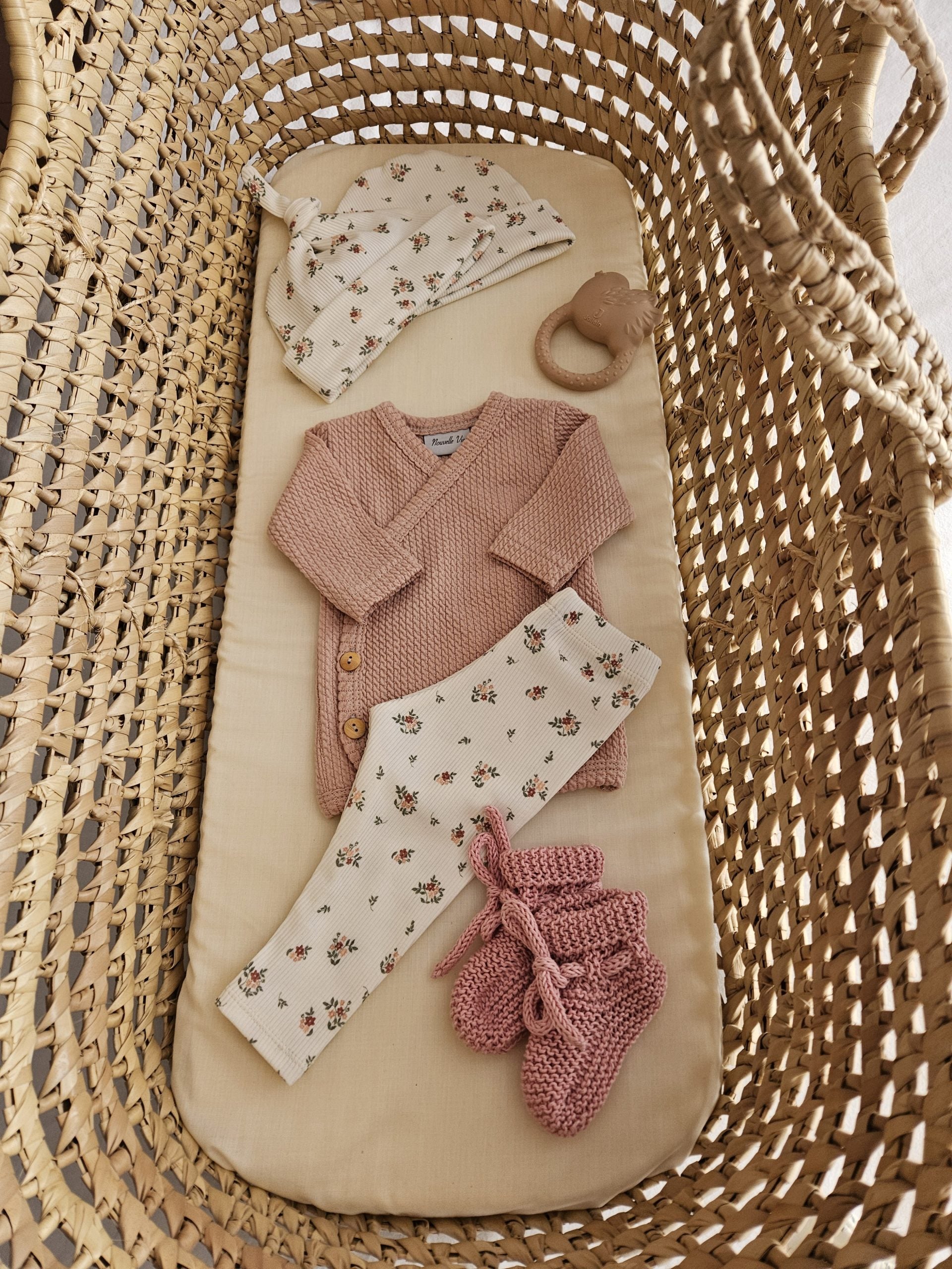 Mutsje kleine bloemetjes