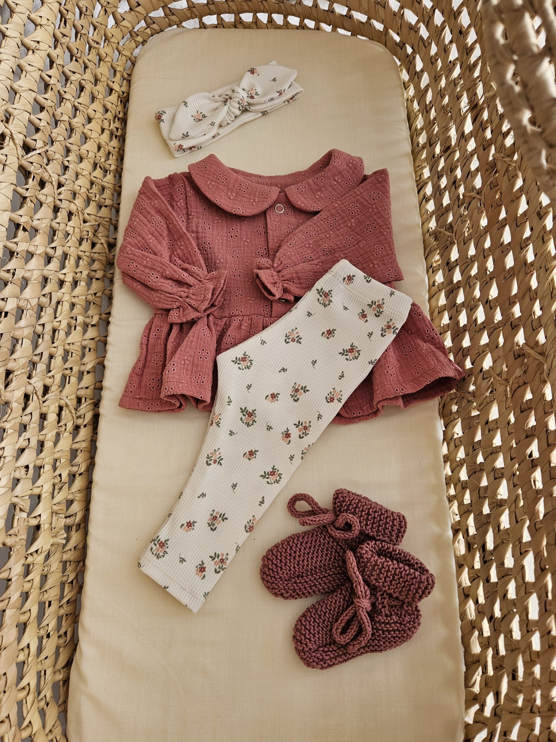 Bloesje kleiroze met slofjes mauve