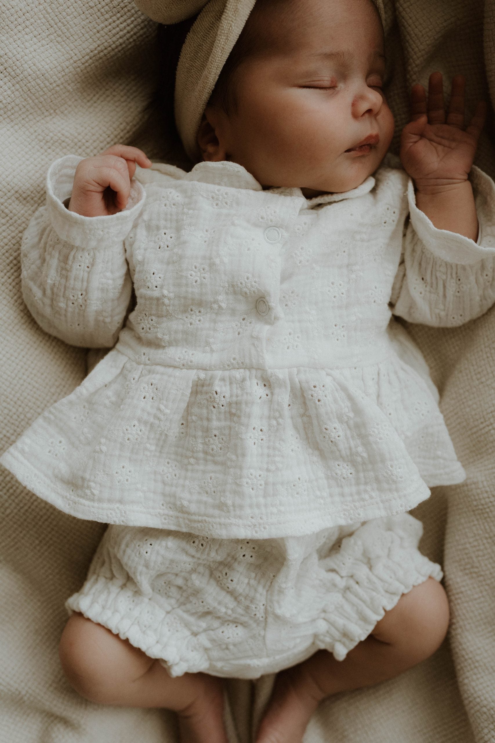 Bloomer en bloesje gebroken wit broderie