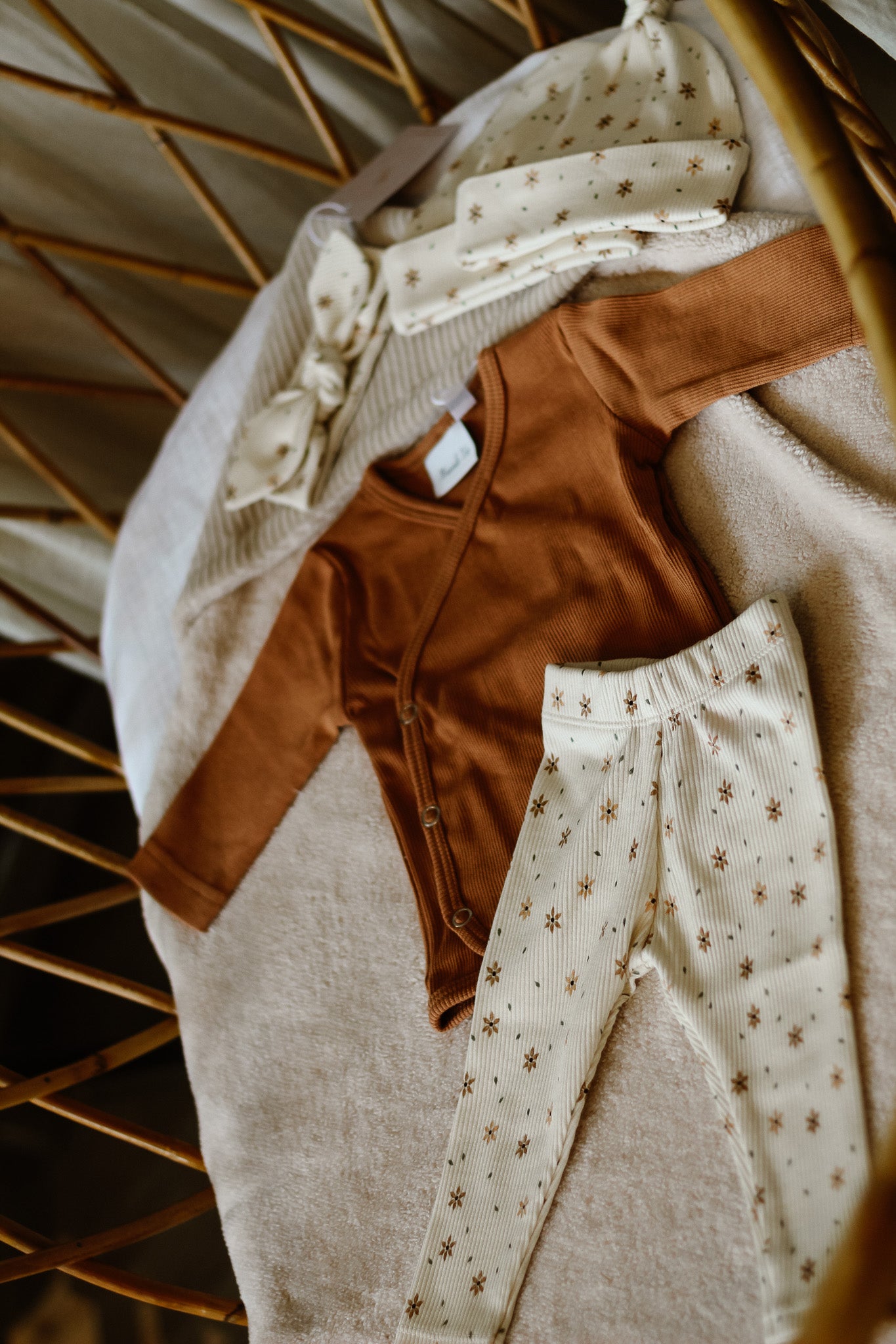 Broekje little flower naturel