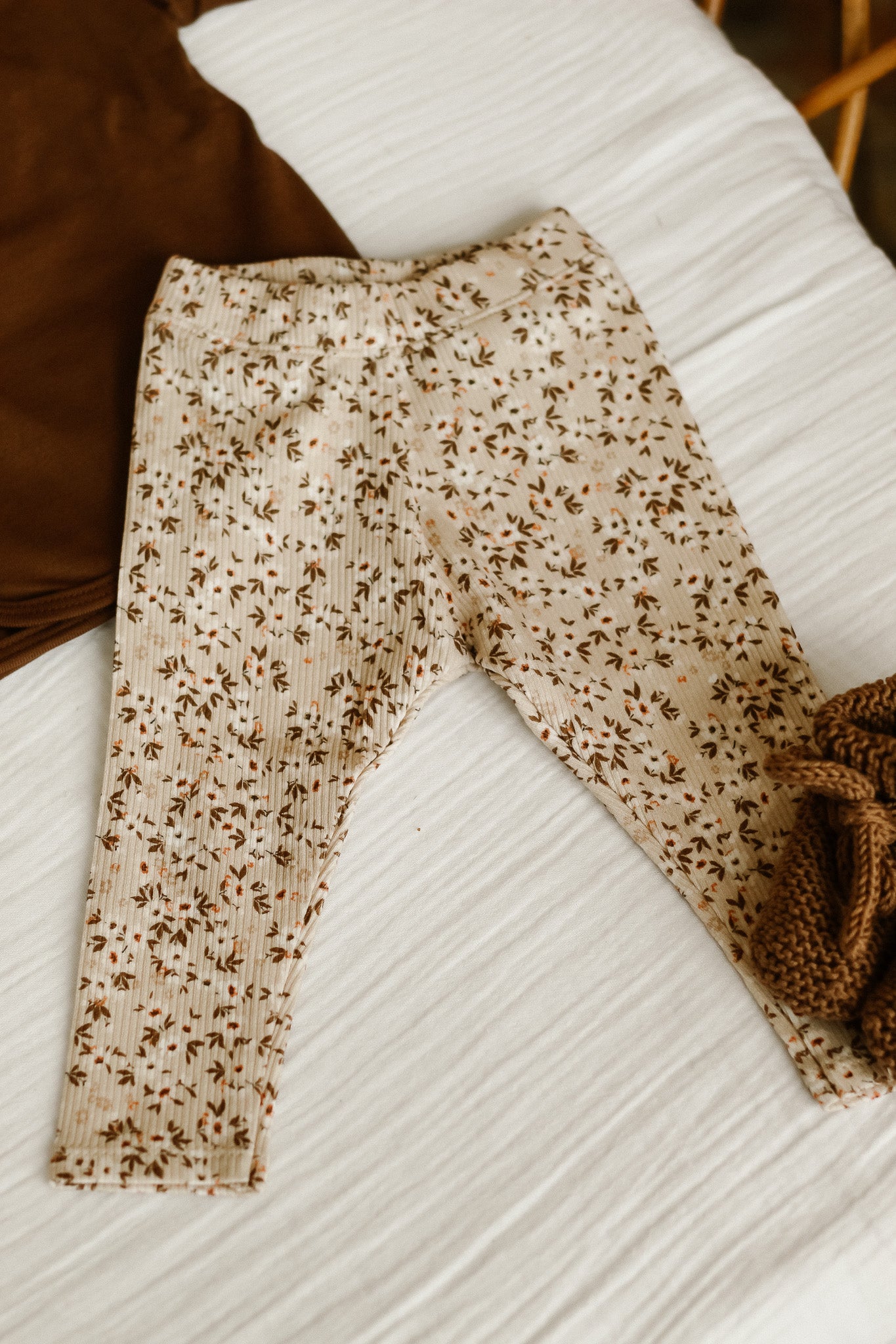 Broekje rib blossom beige