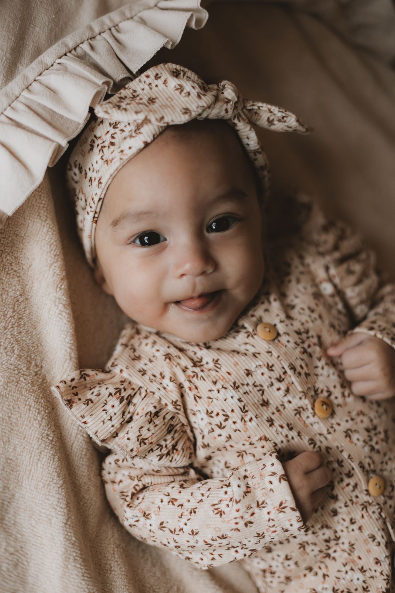 haarbandje rib blossom beige details