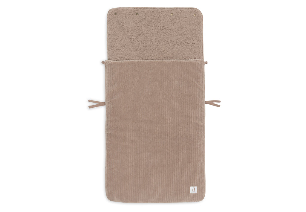 Voetenzak cloudy rib milky coffee