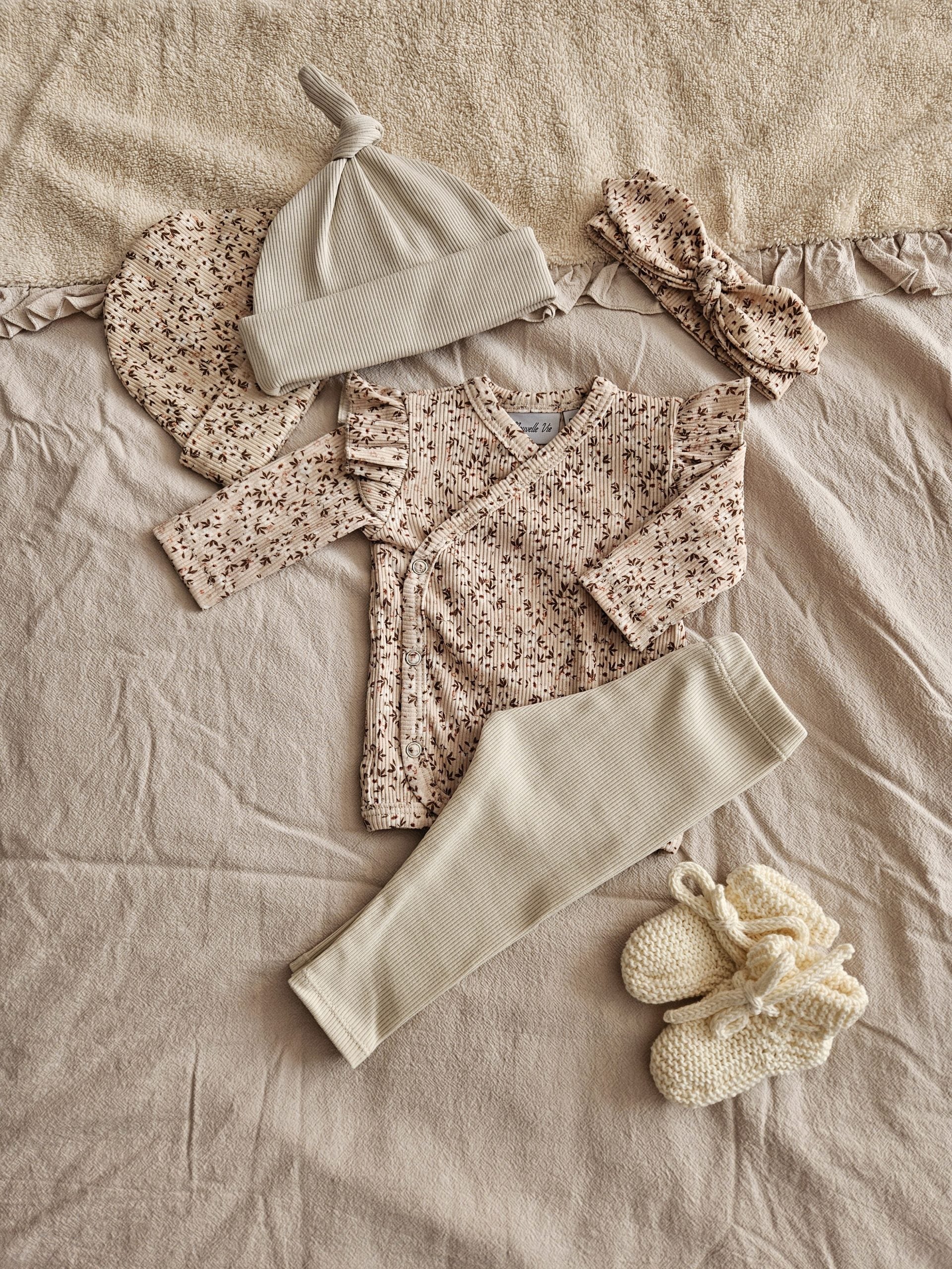 Overslagshirtje rib blossom beige