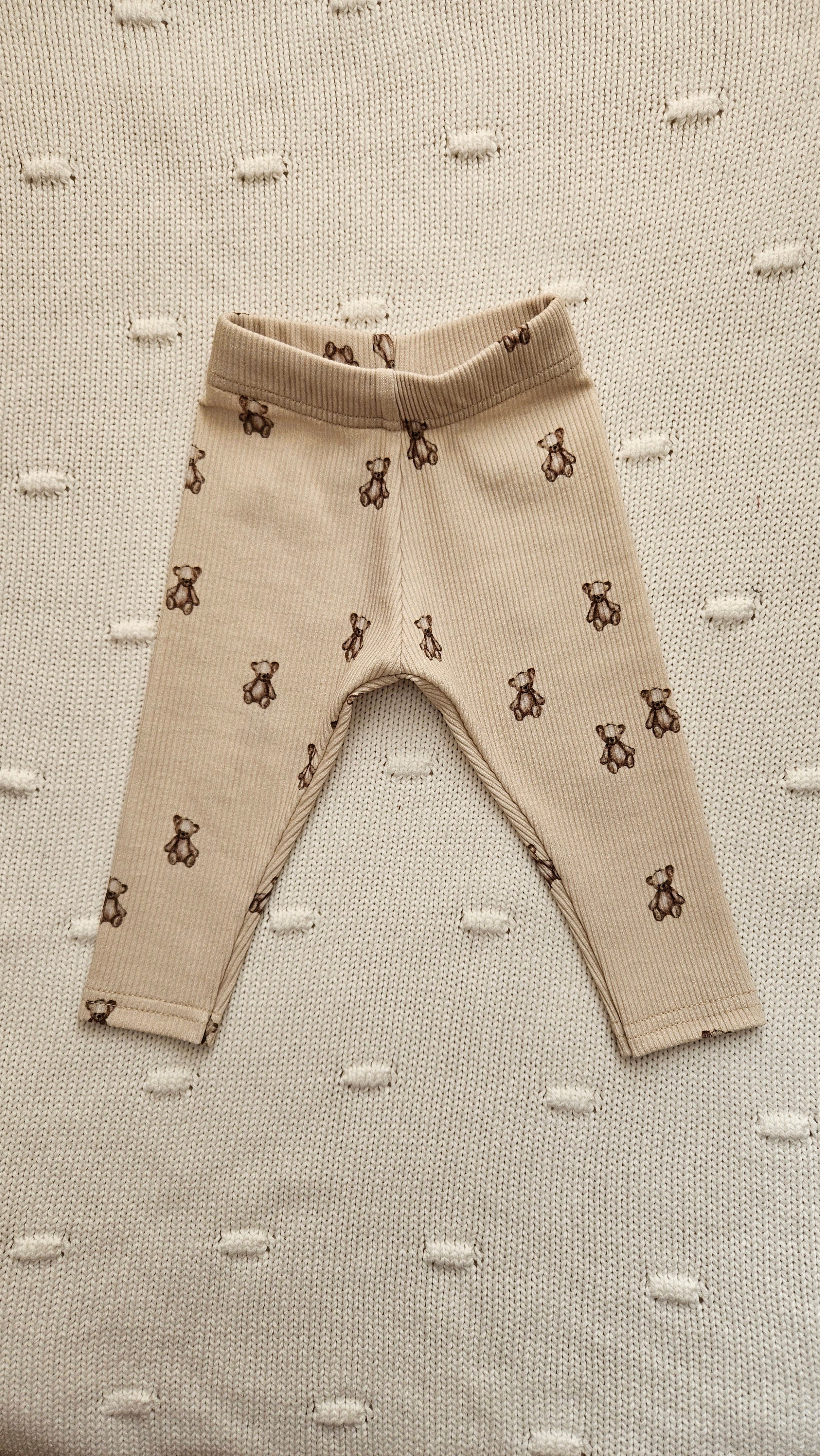 Broekje rib teddyberen zand