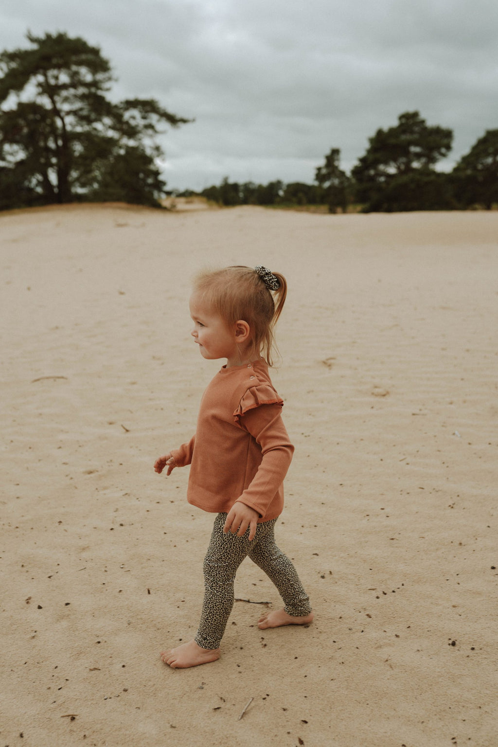Longsleeve rib cognac ruffle