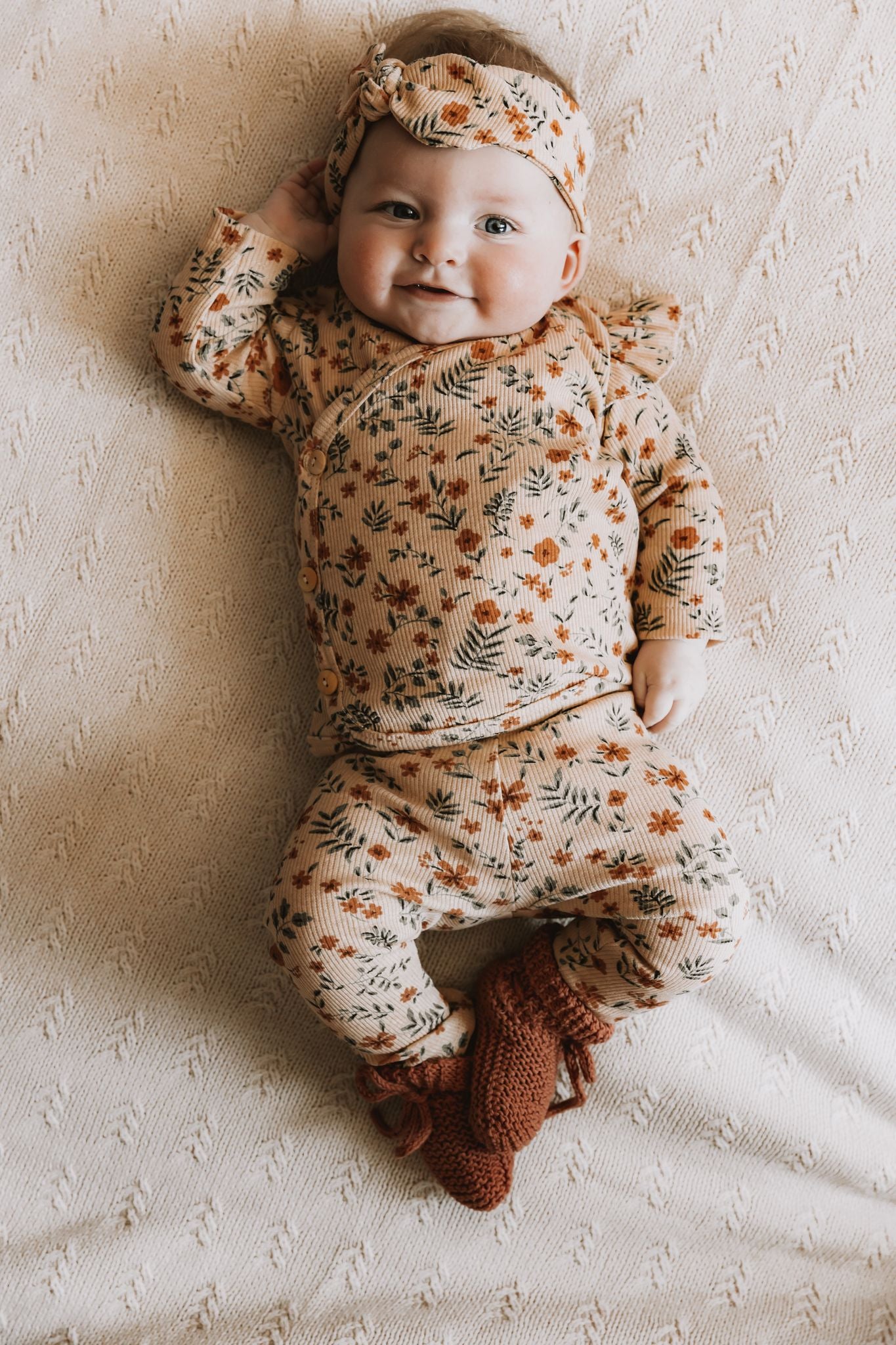 Overslagshirtje + broekje vintage flower