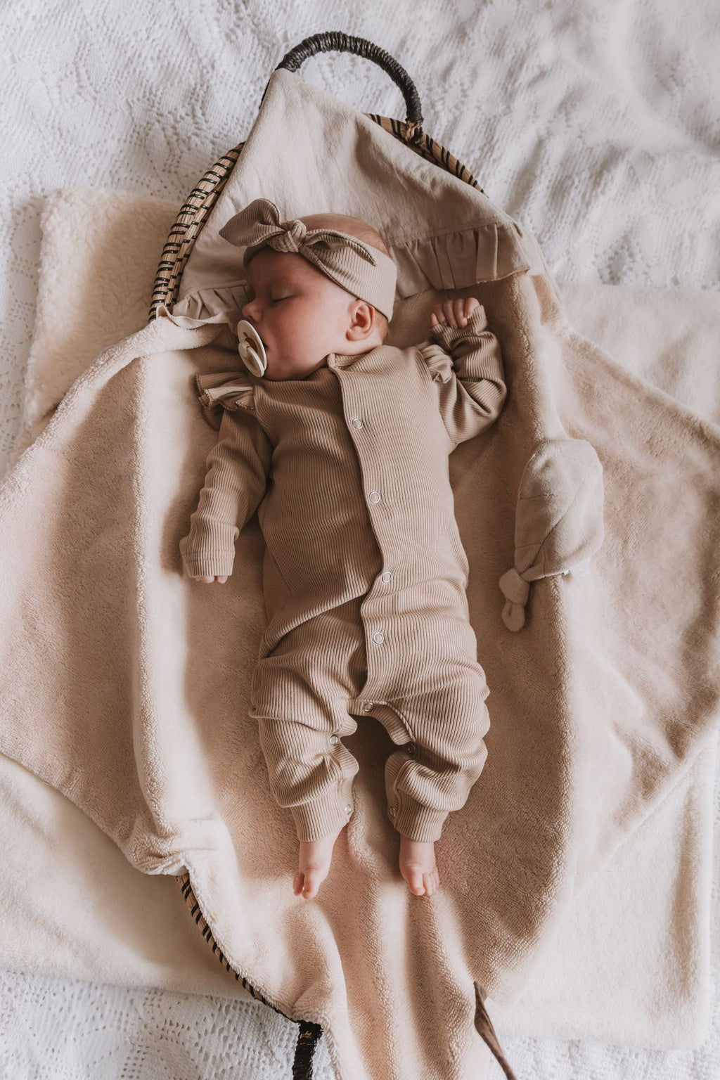 Boxpakje rib taupe ruffle – Nouvelle Vie Baby - Main Image